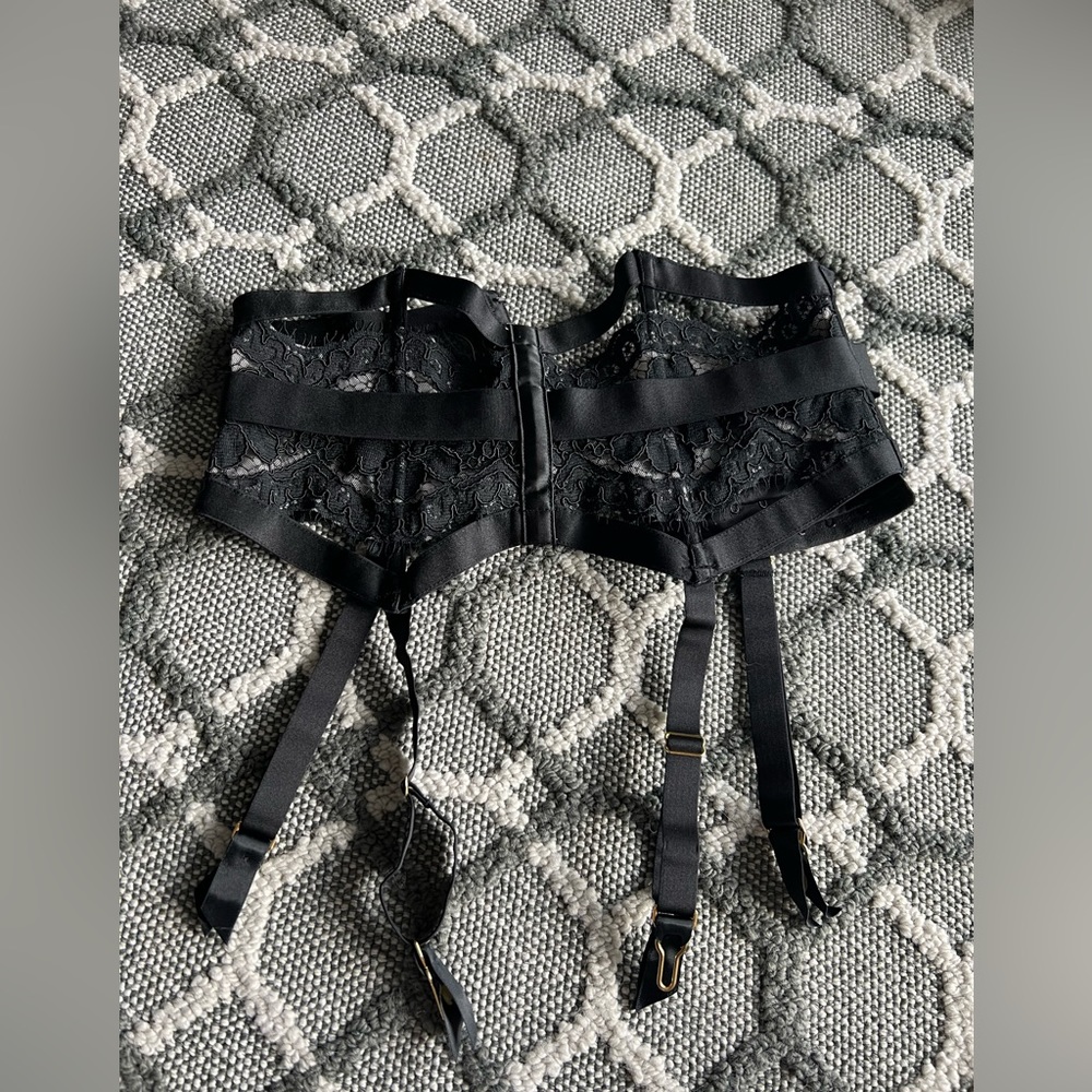 Victoria’s Secret garter belt